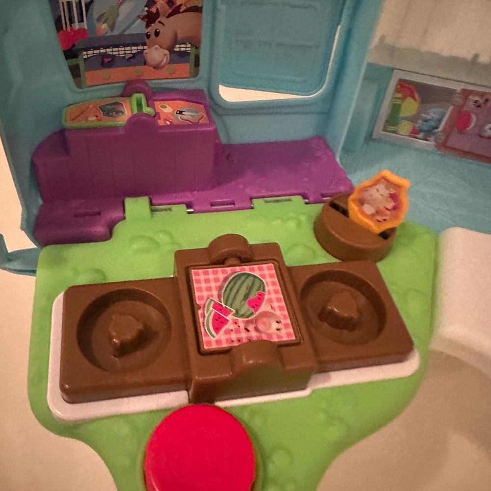 Fisher-Price Little People Toy Story Jessie’s RV Camper - Picture 9 of 9